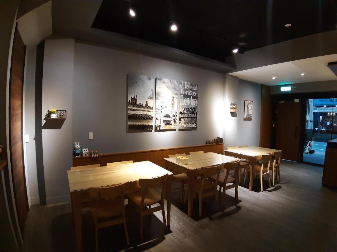 藏青民宿the Wind Guesthouse-Youth Inn Tainan Exterior photo