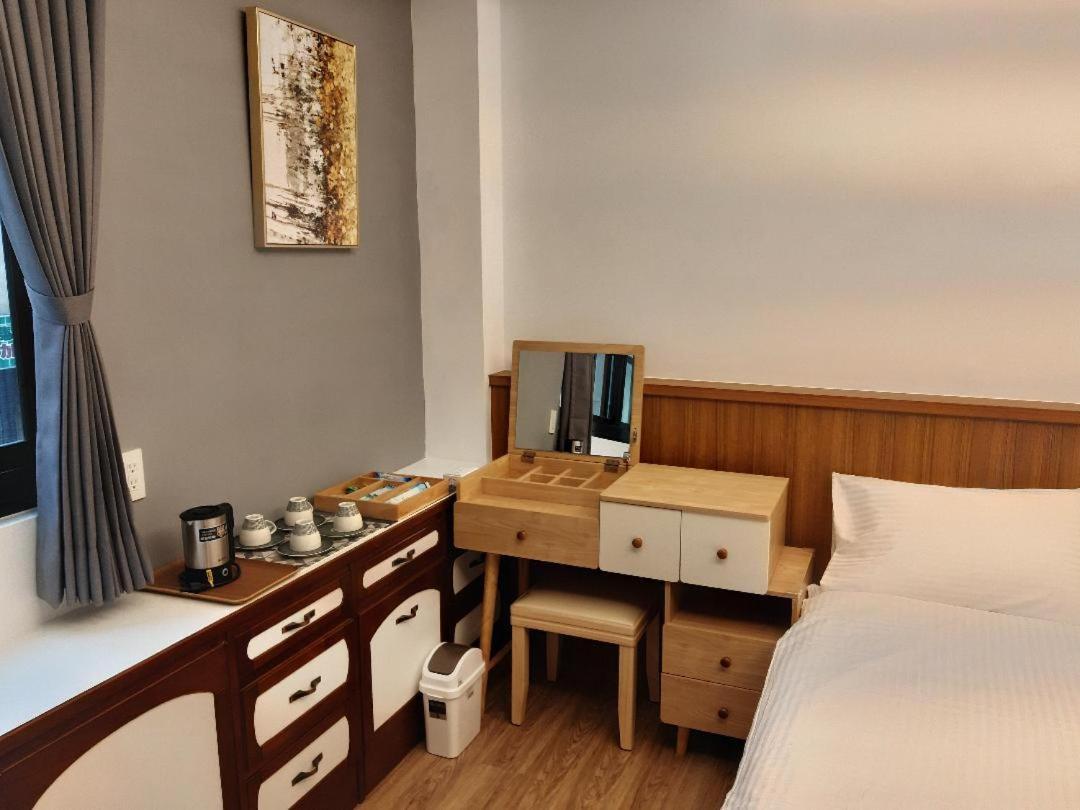 藏青民宿the Wind Guesthouse-Youth Inn Tainan Exterior photo