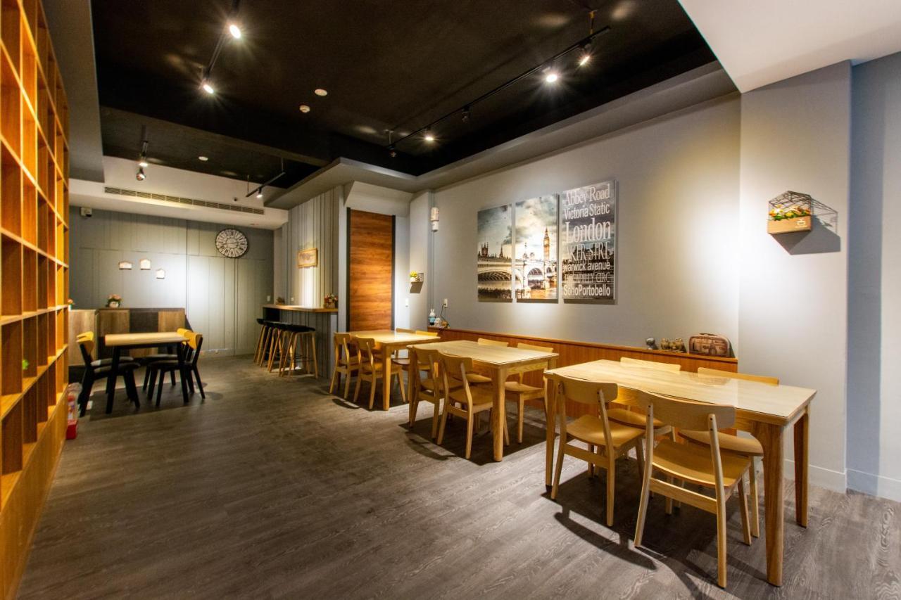 藏青民宿the Wind Guesthouse-Youth Inn Tainan Exterior photo
