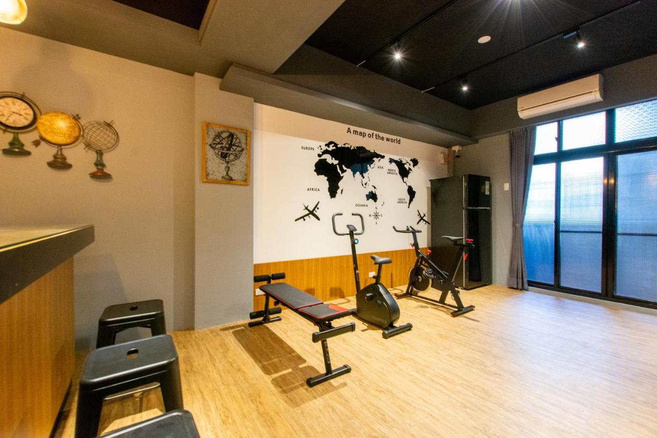 藏青民宿the Wind Guesthouse-Youth Inn Tainan Exterior photo